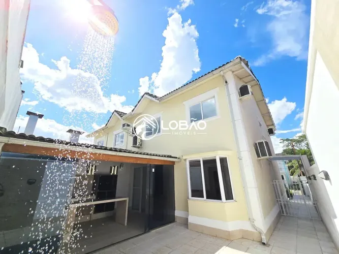 CASA MOBILIADA no Condomínio Limeira Town House em Resende RJ