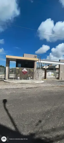 CASA C/;PISCINA À VENDA NO COND: GUARICEMA | 3/4 SENDO 1 SUÍTE
