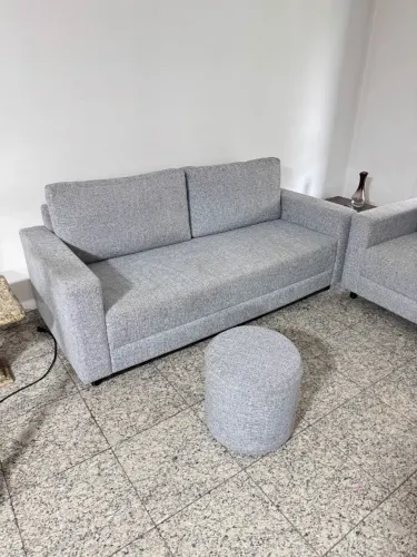 Conjunto de Sofás 3 e 2 Lugares + Pufe | Tecido Cinza |  TokStok 