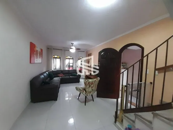 Sobrado à Venda Reformado com 3 Dorms e Suíte  Próximo Ao Metrô Tucuruvi!