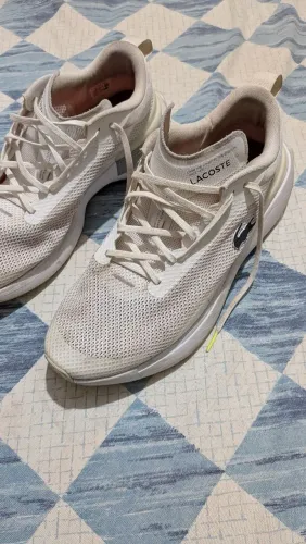 Tênis super confortável Lacoste tamanho 42