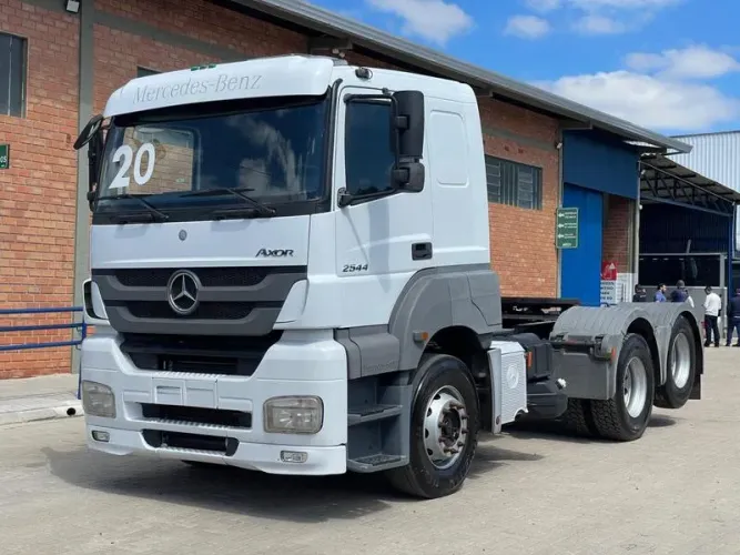 MB AXOR 2544 6X2 ANO 2020 - COM 483 MIL KM - TETO BAIXO + CABINE LEITO