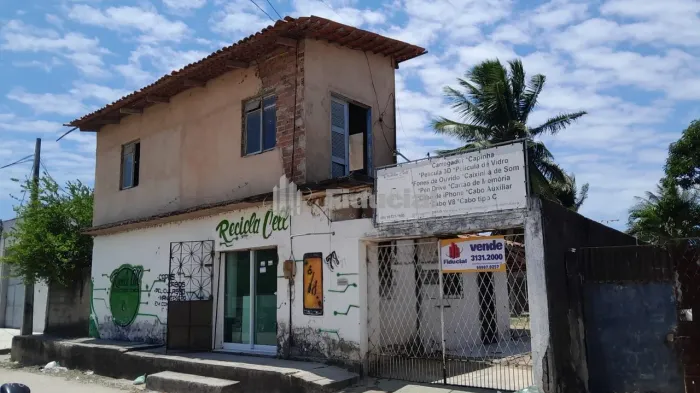 TERRENO À VENDA EXCELENTE LOCALIZAÇÃO! Próximo ao Quartel do Exército e à Av. Silas Mungu