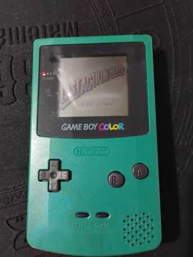 Game boy color funcionando perfeitamente 