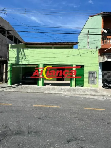 Sobrado comercial á vemda com 8 salas + 2 salões, 2 vagas - Jd. Presidente Dutra - Guarulh