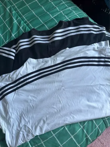 Kit 2 camisetas adidas 3 listras
