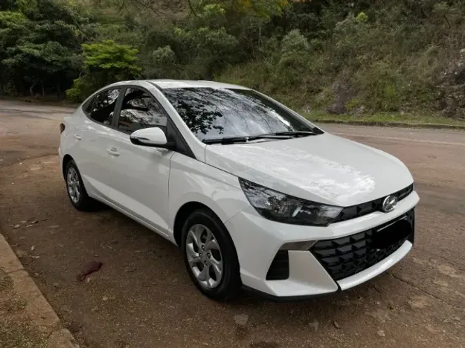 Hyundai HB20S Comfort Plus 1.0 Flex 12V Mec. 2025