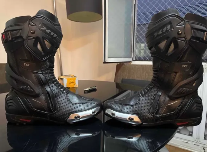 Bota X11 Race Pro TAM 41/42
