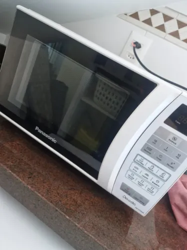 Micro-ondas Panasonic 220V