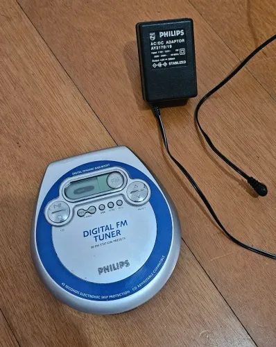 Discman Philips Com Rádio FM Digital - Com Defeito (Para Manutenção)