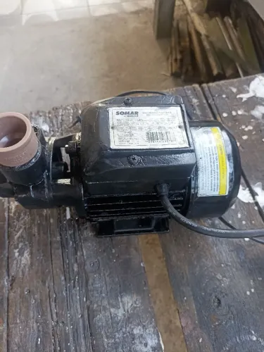 Vendo bomba d'água