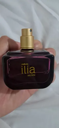 Perfume Ilia Secreto original seminovo
