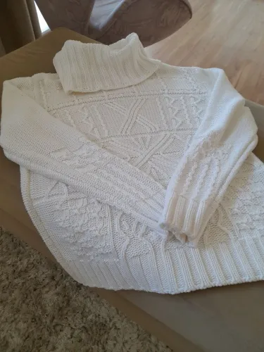 03 Vestidos + 01 Agasalho tam GG