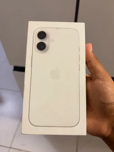iPhone 16