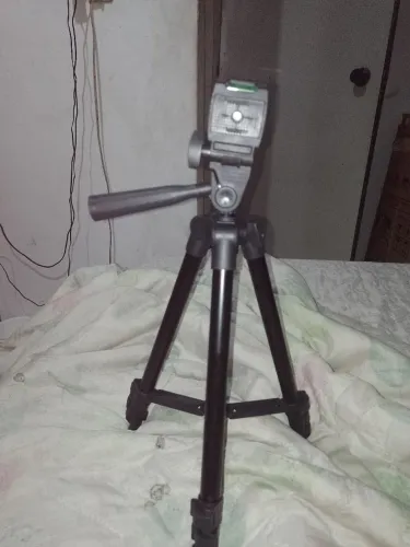 Tripé para câmera e celular 