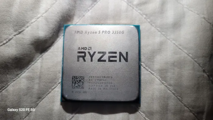 Vendo processador Ryzen 5 3350g pro