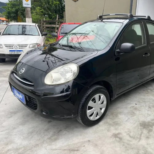Nissan March 1.0 16V Flex Fuel 5P 2012