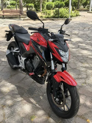 CB300 F 2023