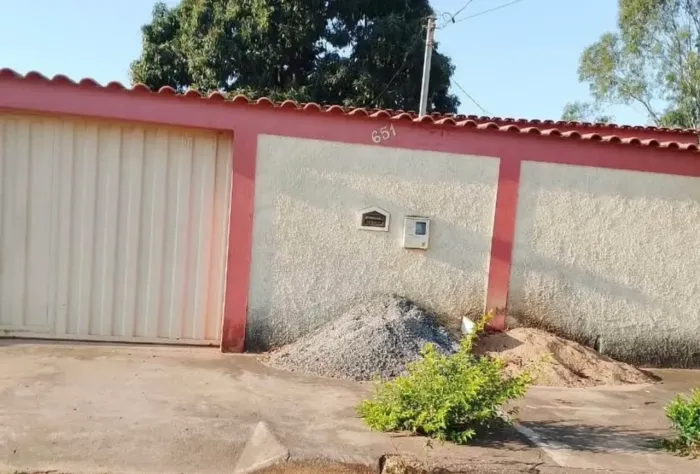 Vende-se essa casa 