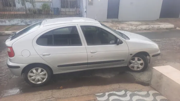 Renault Megane Hatch RT 1.6/rt/alize/exp 1.6 16V 2003