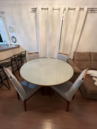 MESA DE JANTAR REDONDA