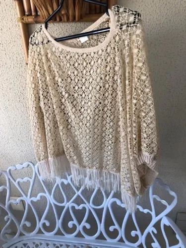 Lindo poncho estilo rede - bege - tamanho G 