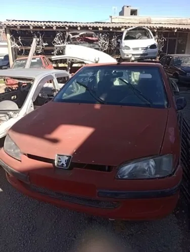 Sucata Peugeot 106 98/99 (Veículo baixado junto ao Detran RS)