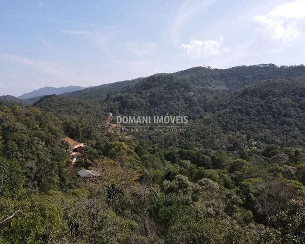 Amplo Terreno à Venda na Região do Parque da Água Santa - Campos do Jordão/SP