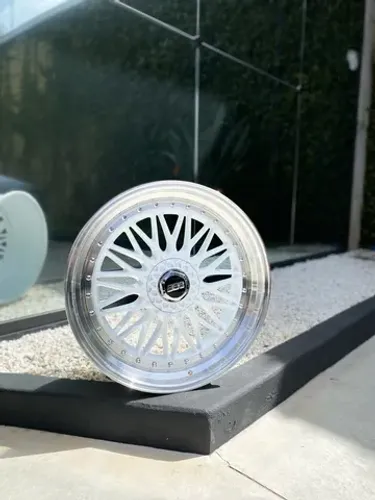 Rodas Mod: BBS - 5x112/114 e 120 - 22x9