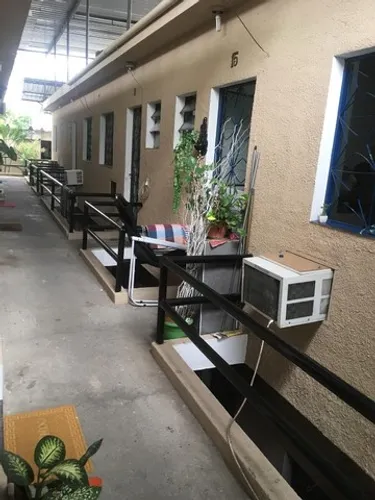 Kitnet / Stúdio para Aluguel - Vila Valqueire