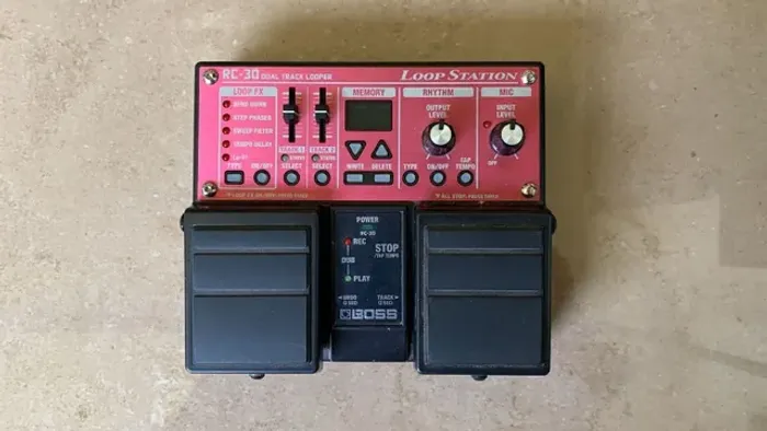 Boss RC30 Loop Station