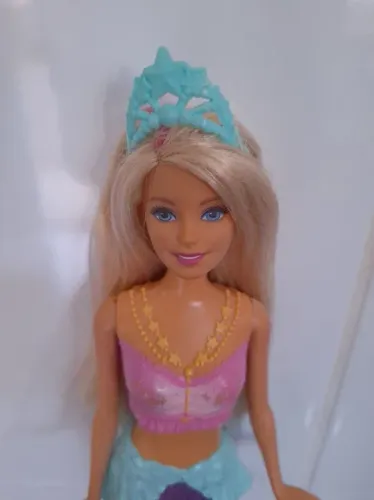 Boneca Barbie Dreamtopia Sereia Brilhante Mattel