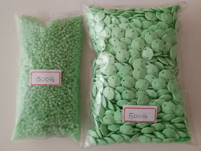 Desapego - 1Kg de Missangas