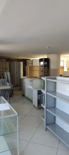 Móveis diversos para loja