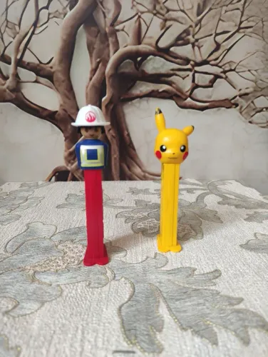 Kit Suporte de Pastilha - Pikachu e Bombeiro LEGO<br>