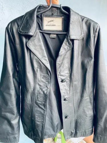 Jaqueta de couro original da Jaguar 