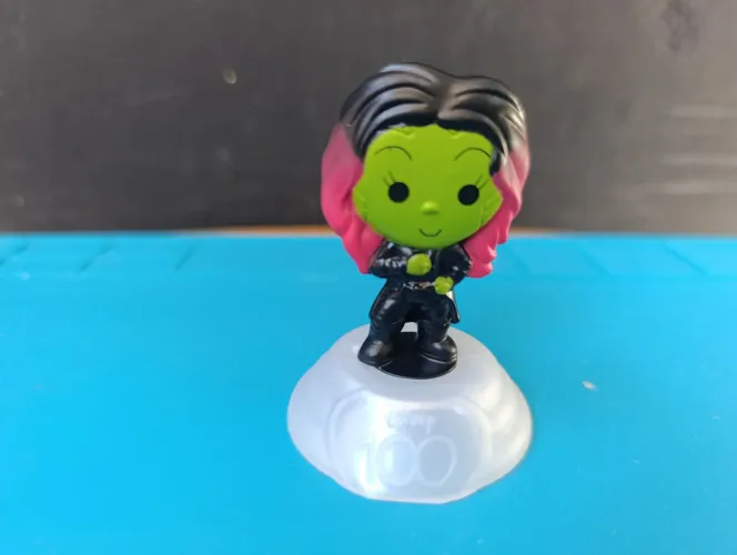 MINIATURA GAMORA MARVEL DISNEY 100 ANOS MCDONALD'S MC LANCHE FELIZ 
