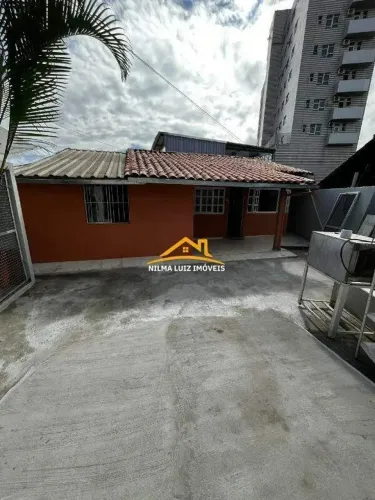 LOCAÇÃO: OPORTUNIDADE CASA NO FILADÉLFIA COM 4 QUARTOS E 2 VAGAS DE GARAGEM