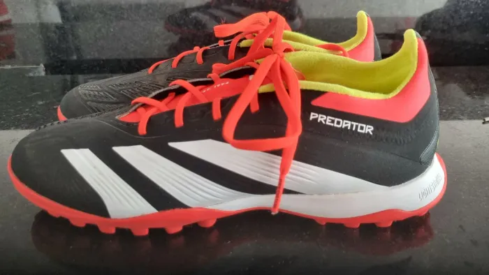 Chuteira Adidas Predator (Versão Elite) n° 38