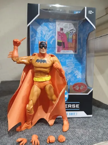 Batman DC Multiverse Mcfarlane Orange Suit