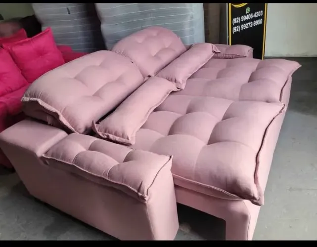 Sofá Cama Retrátil e reclinável 2 Lugares Rosa - Novo!