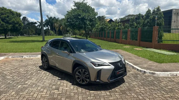Lexus UX-250H F-sport 2.0 16V Aut.(hybrid) 2019
