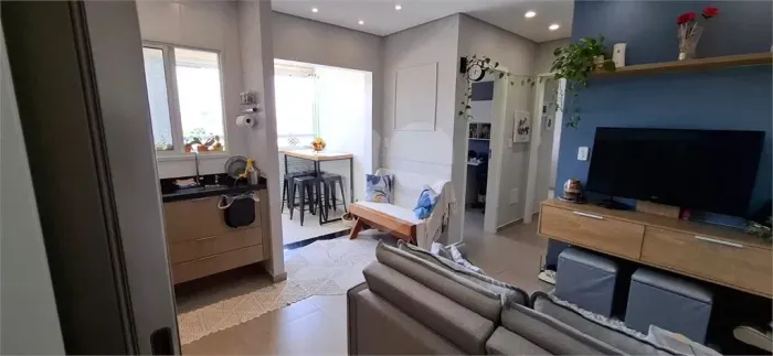 Apartamento à venda com 2 quartos, sendo 1 suíte, no condomínio Unique Jardini, Sorocaba -