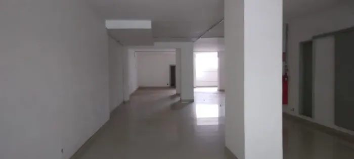 Ponto comercial com área de 440m² - Centro - BH