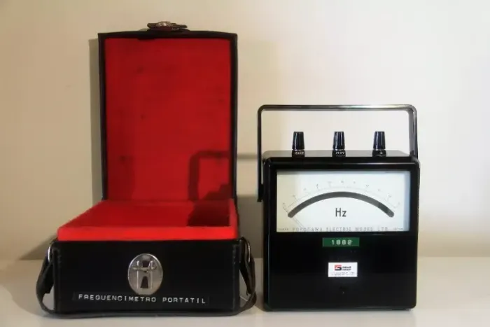 Frequencimetro Yokogawa Yew Type 2038 - Japão Anos 70 