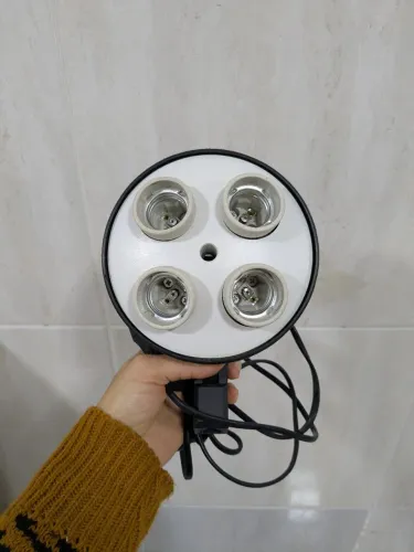 Suporte para 4 lâmpadas de estúdio