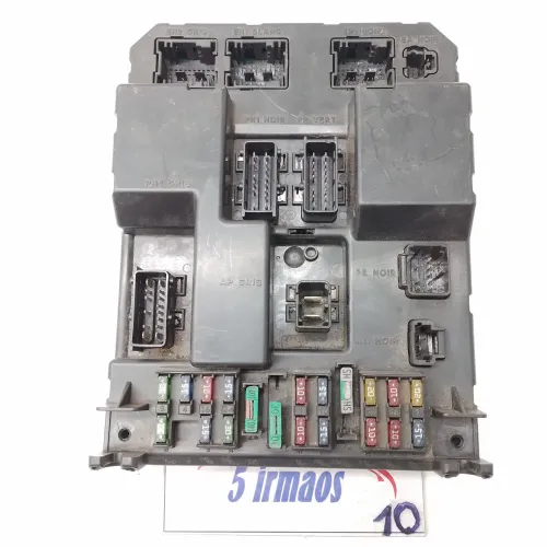 Caixa Fusíveis Peugeot 307 2.0 16v 2004 / 2005