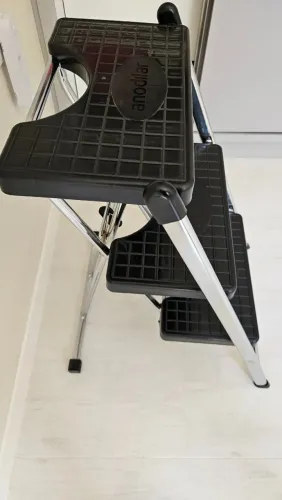 Escada Dobrável Cromada 3 Degraus Compacta 120kg - Anodilar