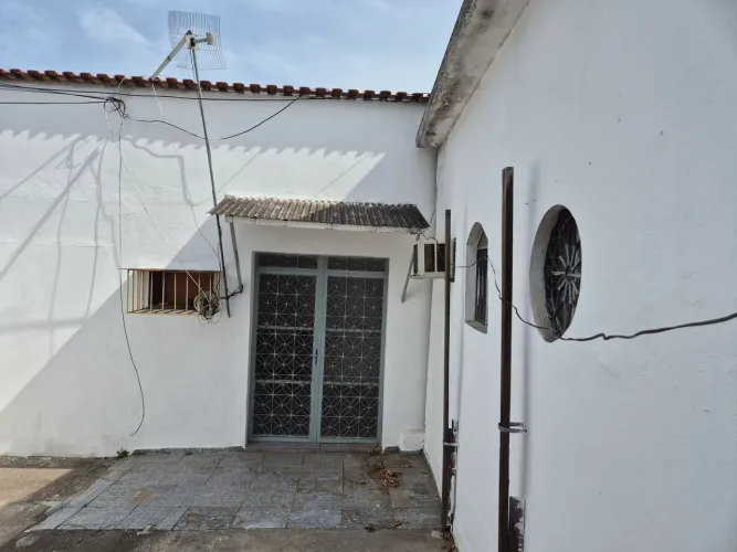 Casa 2 quartos perto Hospital Pedro II