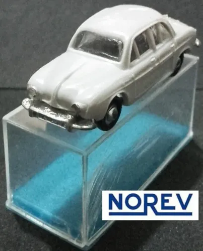 Renault Dauphine da Norev francesa